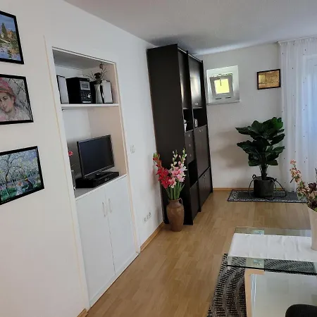 Ferienwohnung 150 M Zur Muritz Lägenhet